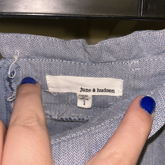 Skirt, size 1, June & Hudson. Zips in back, buttons just for looks. - Picture 3 of 3